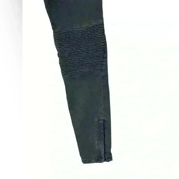 Zara Slim Fit Medium Rise Black Moto Jeans with Zipper Ankle Size 4 - Picture 4 of 13